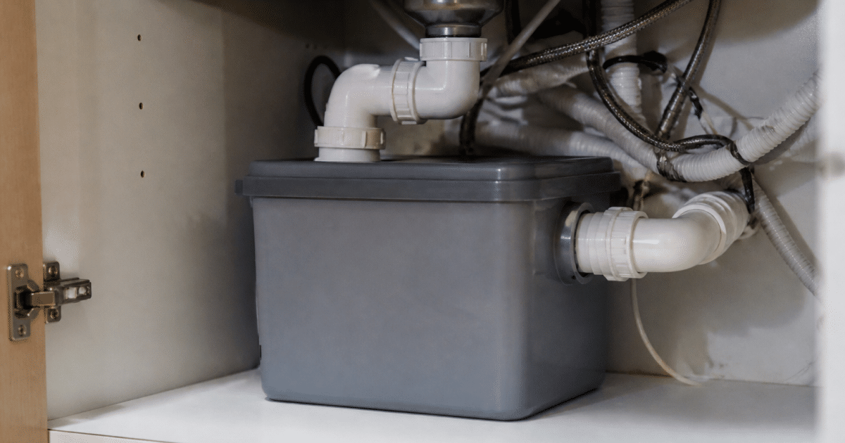 Bac collecteur gris install sous tuyauterie cuisine maison
